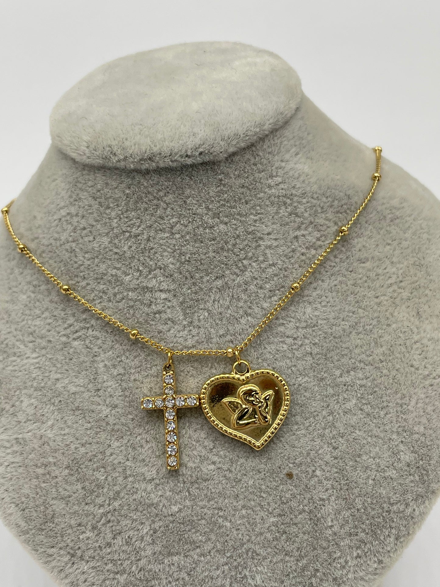 Collana croce e cuore oro